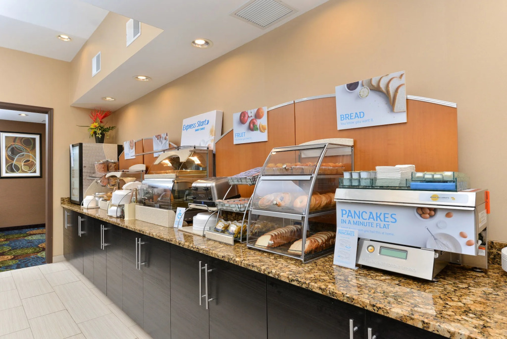 Holiday Inn Express St. Paul South - Inver Grove Heights by IHG