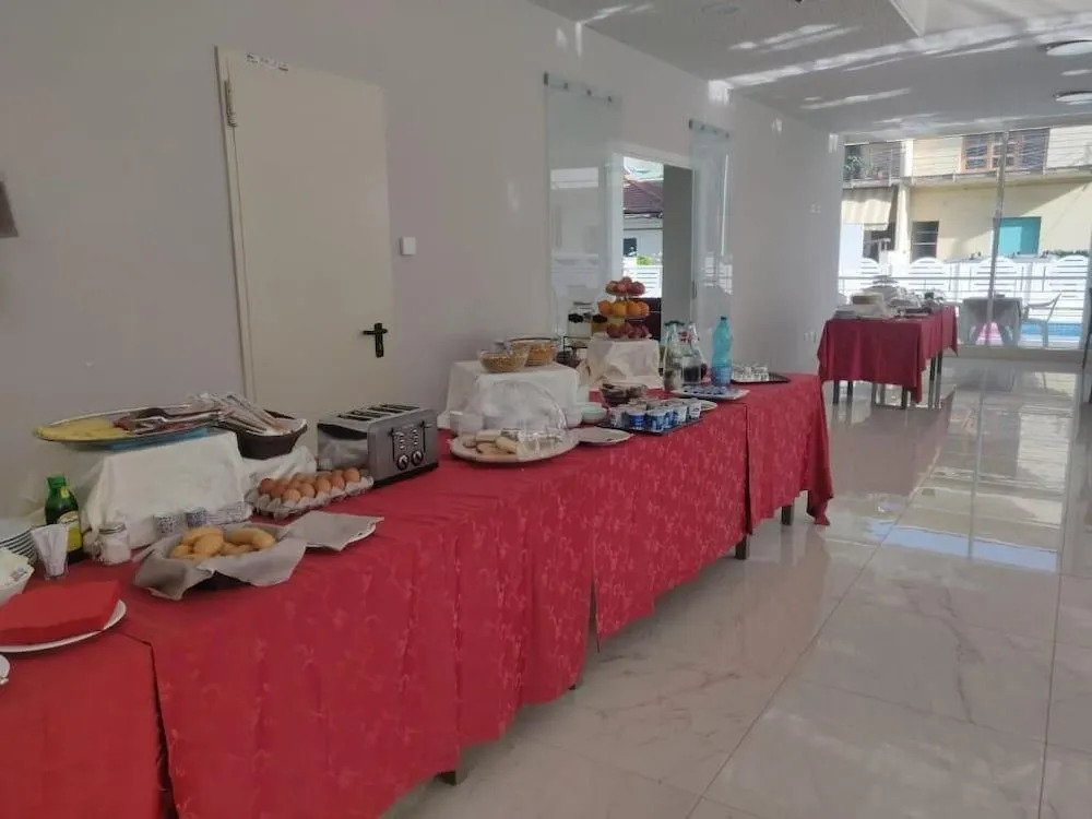 Hotel Settibi