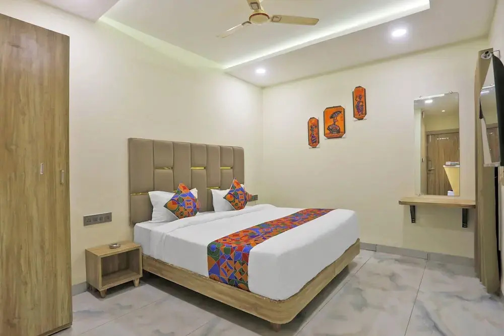 Fabhotel Gaurav Inn