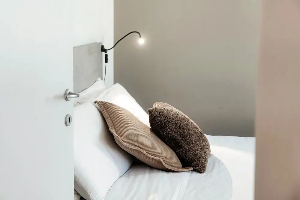 MyHomeInComo - Art Design Suites