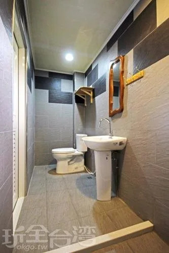 Red brick 642 B&B