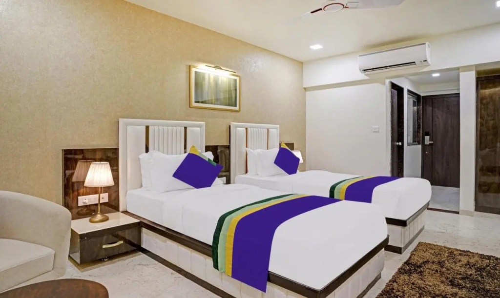 Treebo Premium Golden Bliss Trimurti Nagar Square
