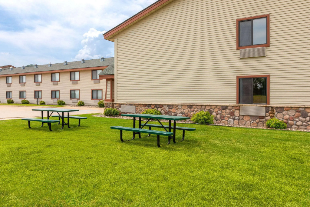 AmericInn by Wyndham Wabasha