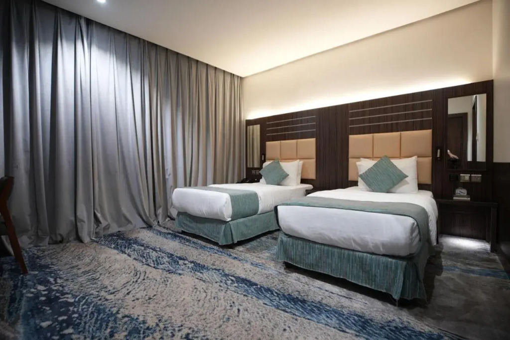 White Diamond Hotel Sari