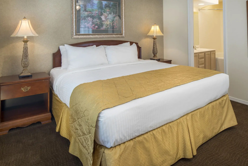 The Suites at Fall Creek