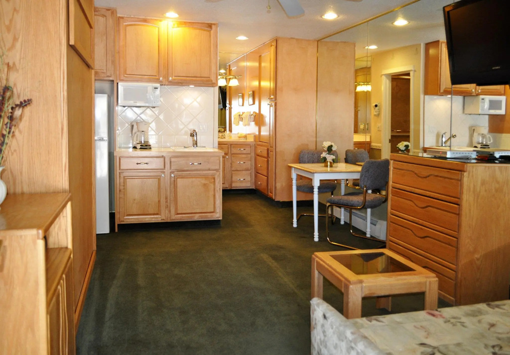 Stardust Lodge