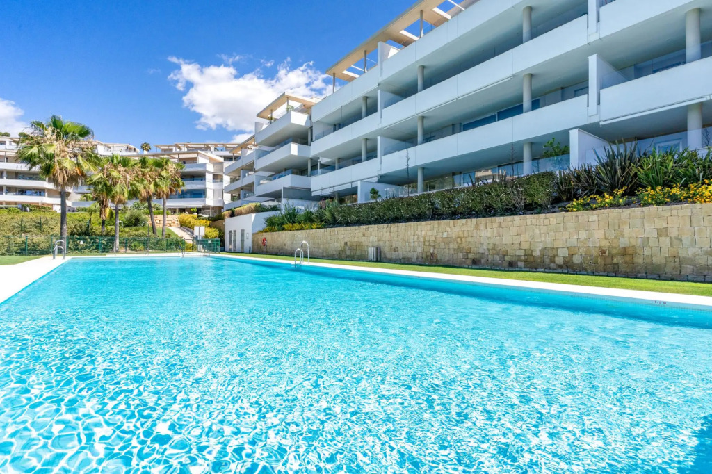 Luxury 3  bedroom Apartment with a Panoramic Sea V