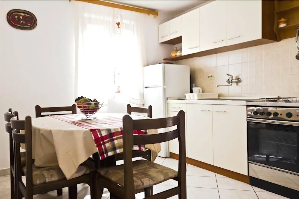 Apartments Vik