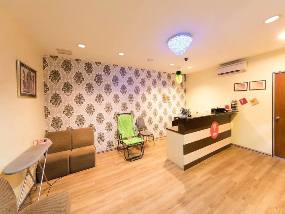 OYO 162 FB Hotel