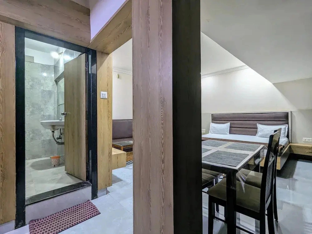 Hotel Shivneri