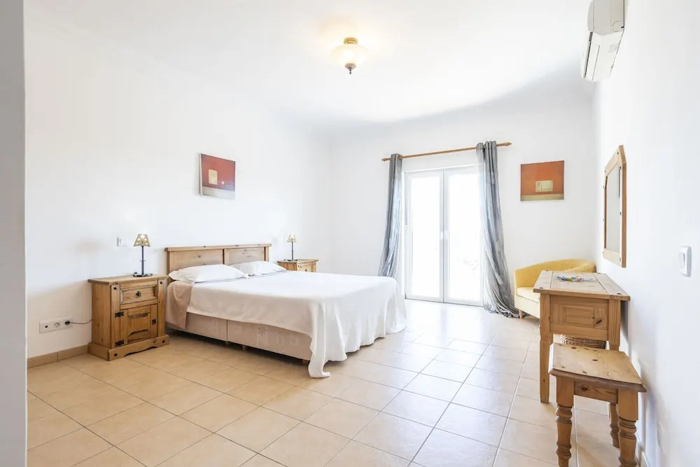 Villa Nina With 4 Bedrooms and 4 Bathrooms