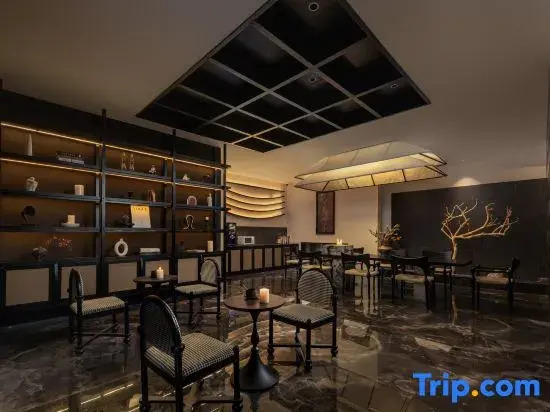 Lanyin Hotel (Changsha Wuyi Square & Railway Station Metro Station Branch)