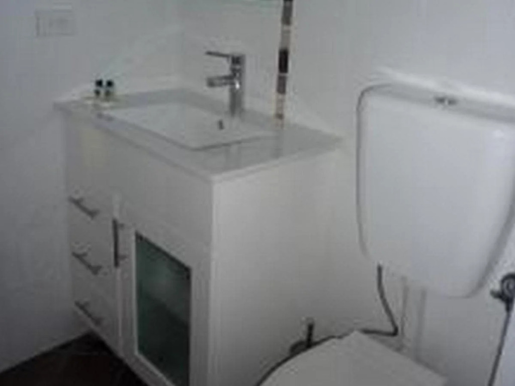 Colonial Lodge Motor Inn