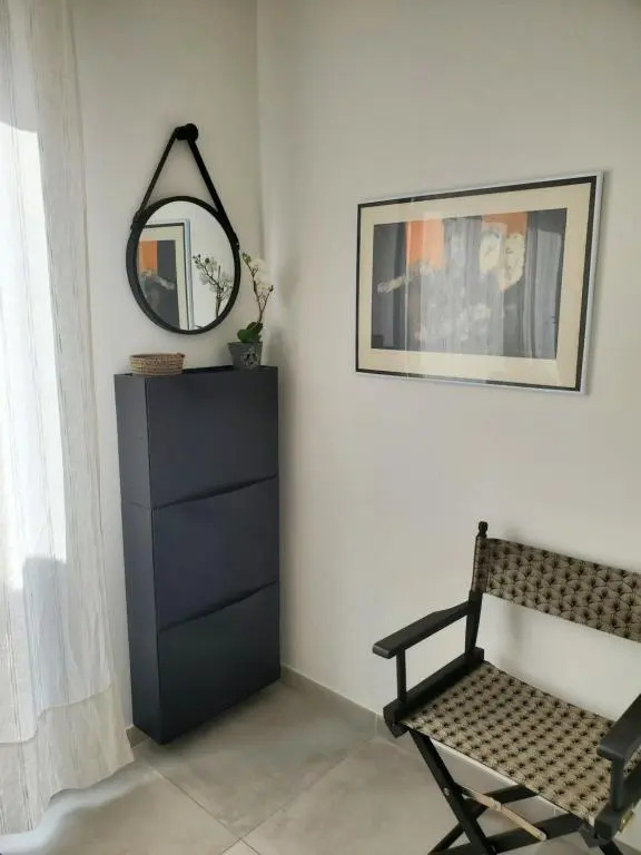 Charmant studio moderne avec extérieur