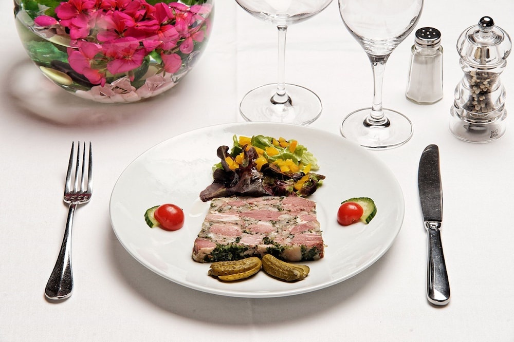 Logis Hôtel Restaurant La Tête Noire