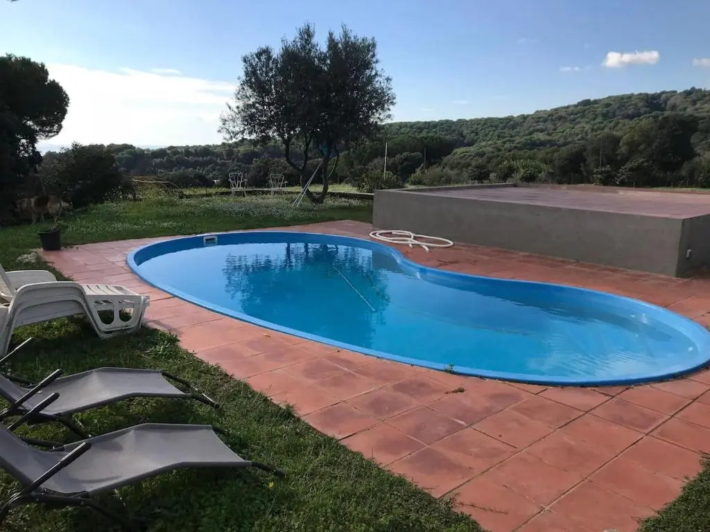 Casita en plena naturaleza con piscina y wifi gratis