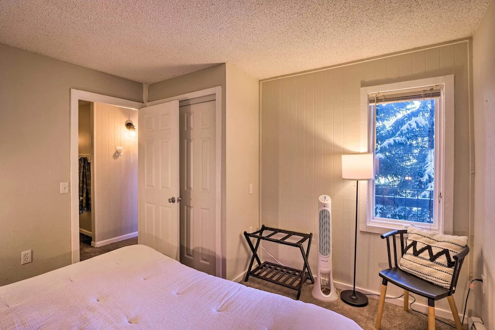 1/4 Mi to Peak 8 Ski Lift: Modern Breck Condo!