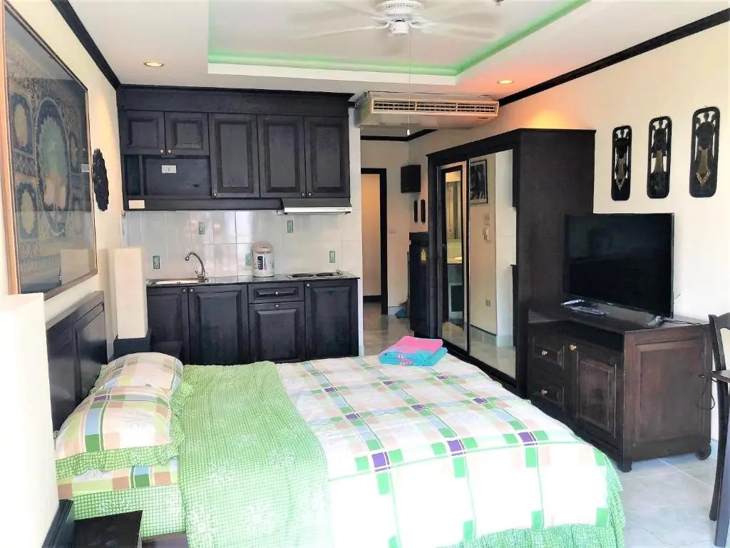 Sea view apartment Rimhad condominium Pattaya