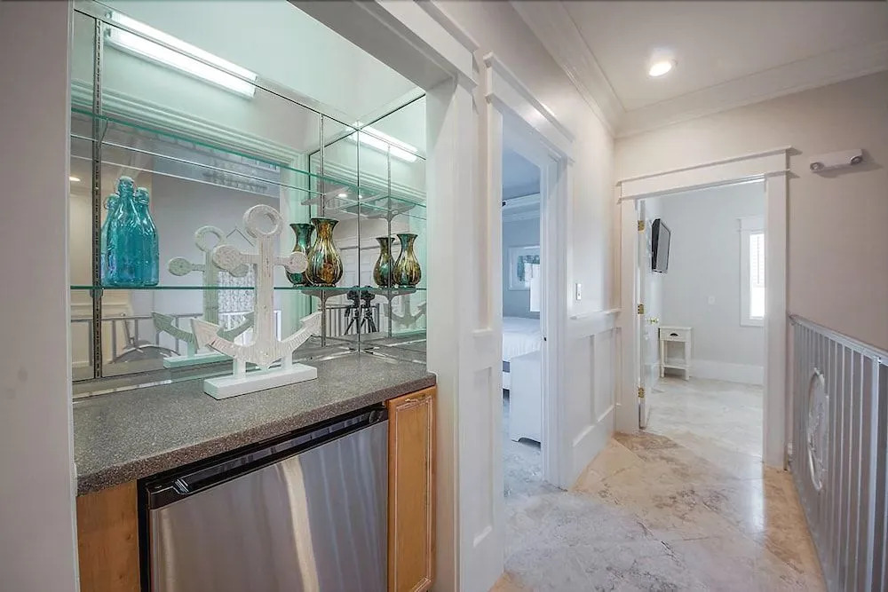 Costa Del Mar 5 Bedroom Holiday Home by Five Star Properties