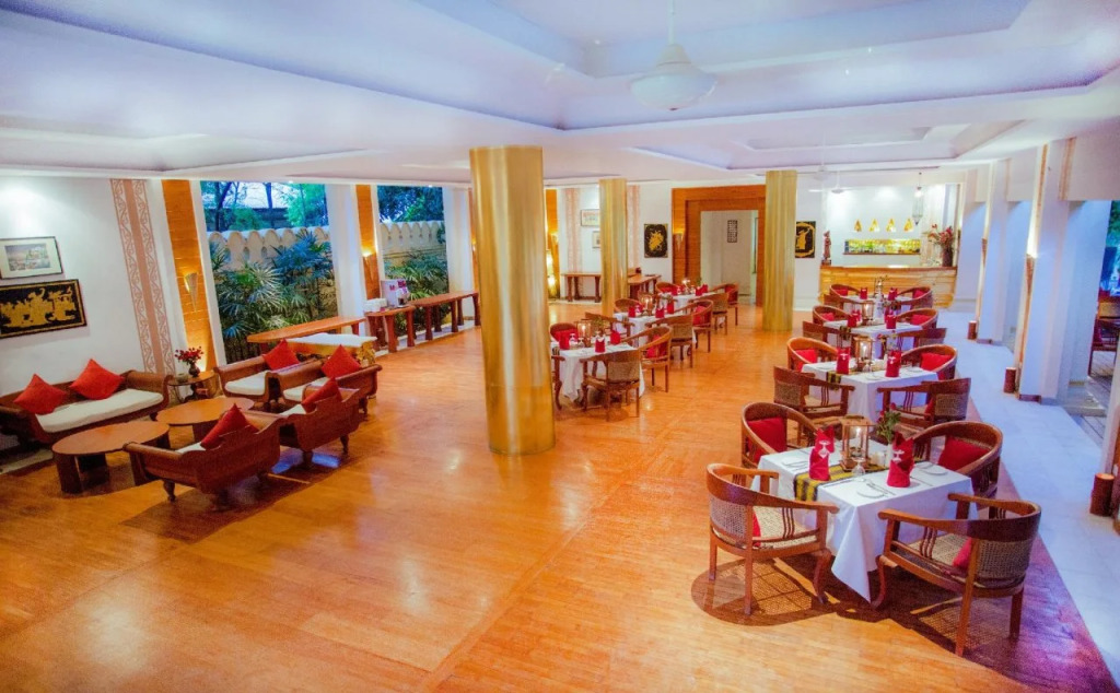 Areindmar Hotel