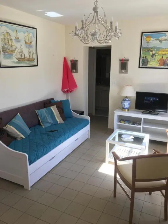 Maison de caractère à 5mn à pied de la plage