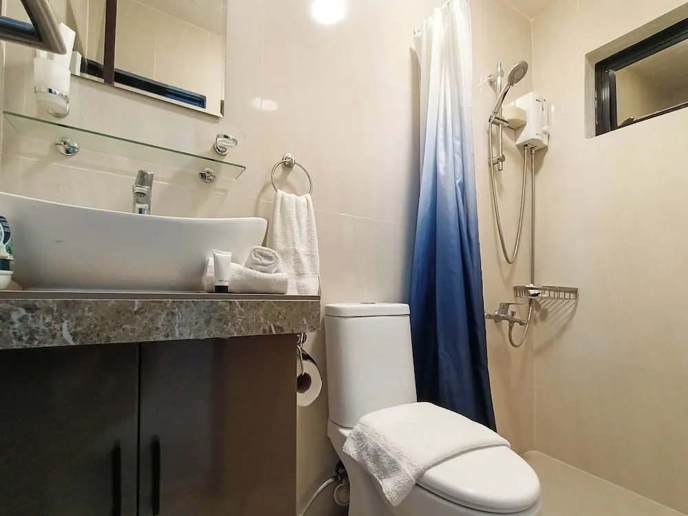 Manzil Anilao B&B Superior Bedroom U3