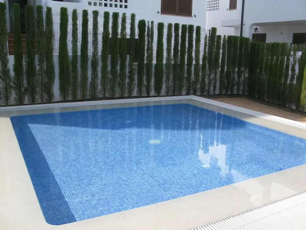 2 Room, Sleeps 4, Parking, 4 Pools, Sea 1st Line