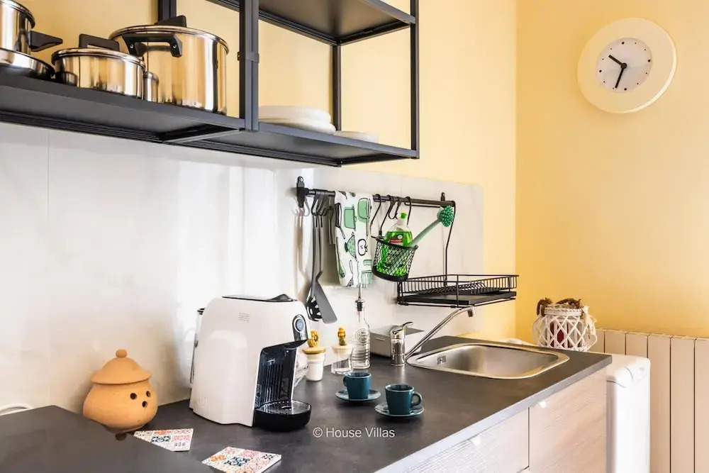 Owl Home in Noto with 2 bedrooms and 1 bathrooms
