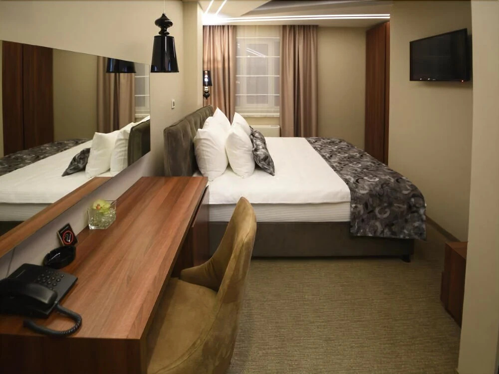 Hotel Ideo Lux