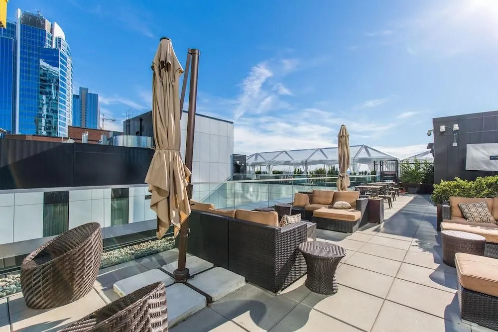 Pike's Place Lux Suites by Barsala