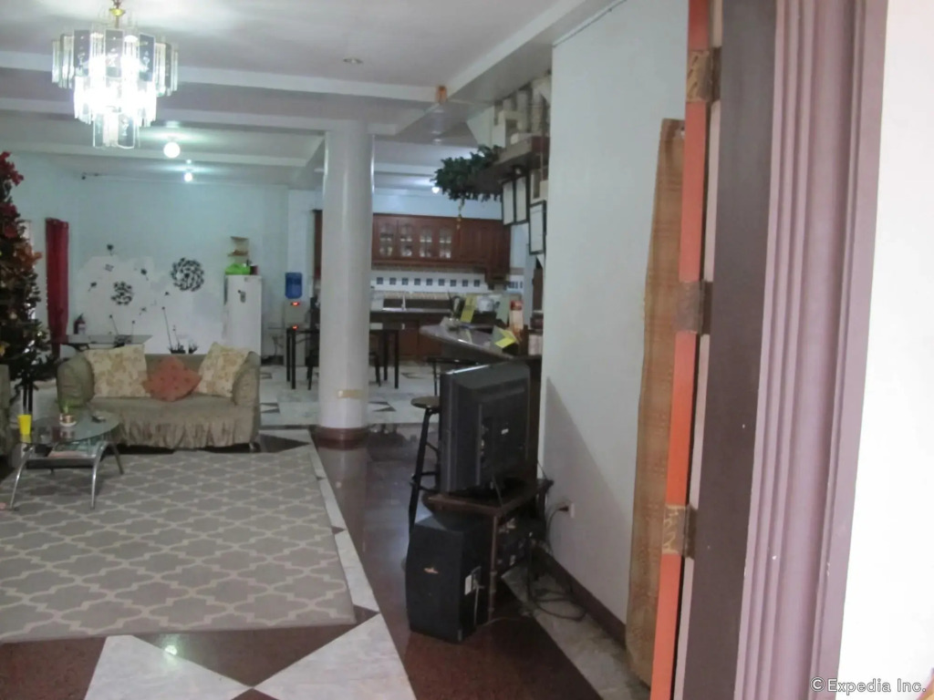Pere Aristo Guesthouse