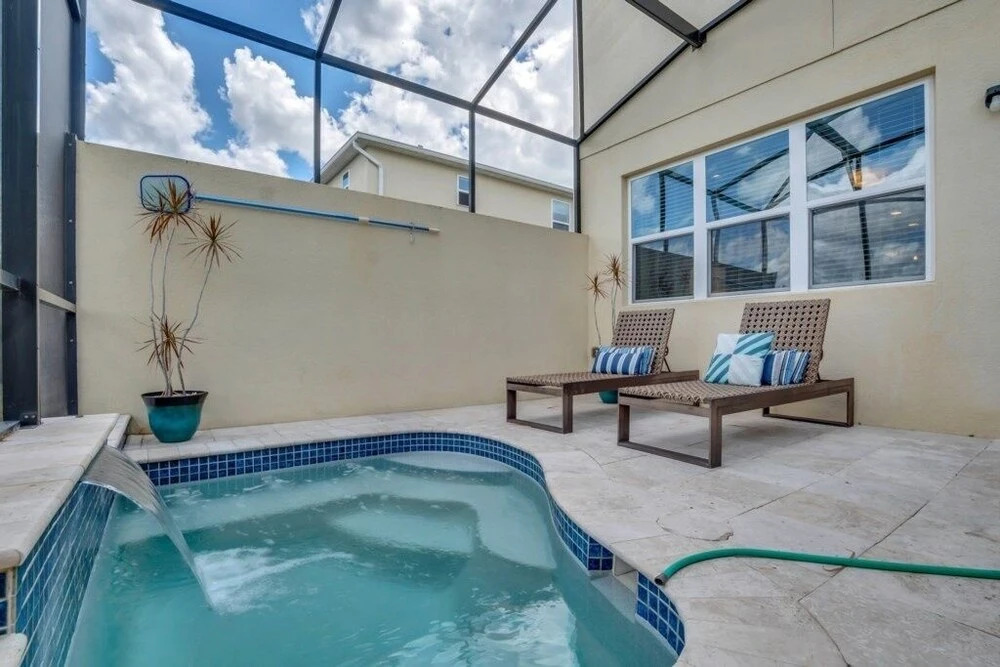 4 Bed Townhome With Private Pool Near Disney! 4 Bedroom Townhouse by Redawning