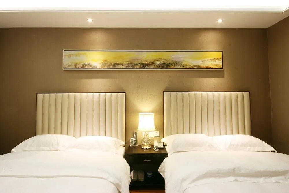 Economic Hotel