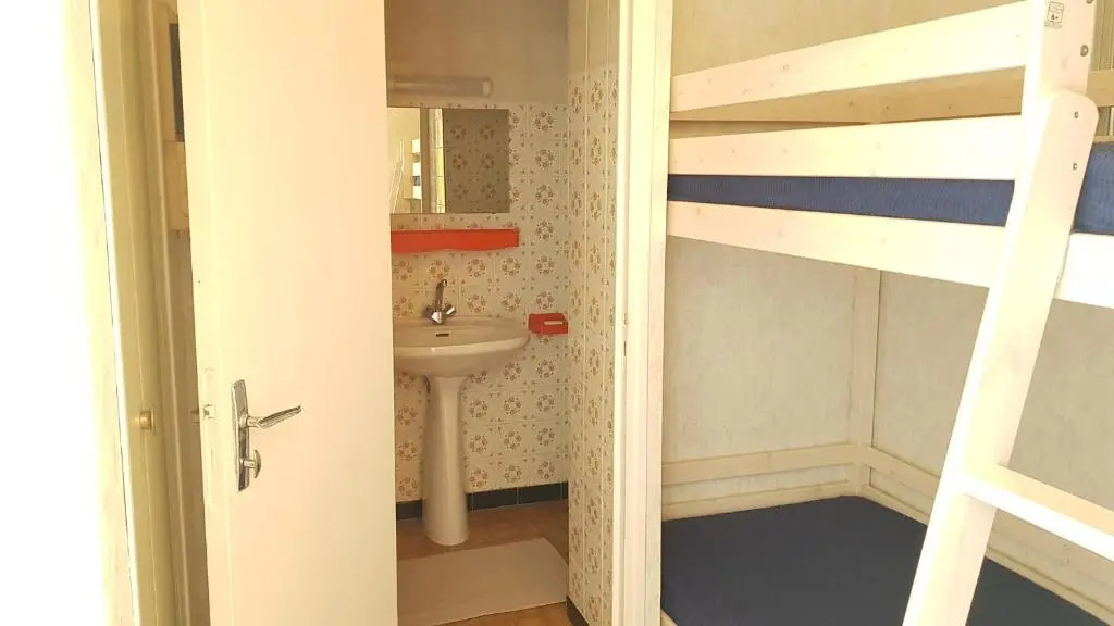 ROC 7 NARBONNE-PLAGE: Appartement studio cabine vue mer