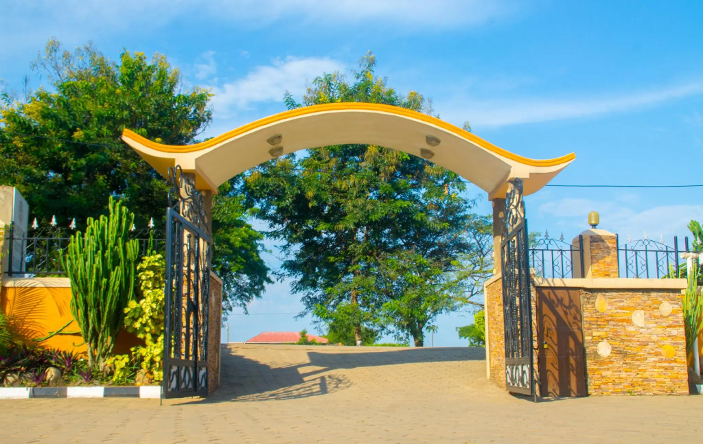 Sandton Hotel Kasese