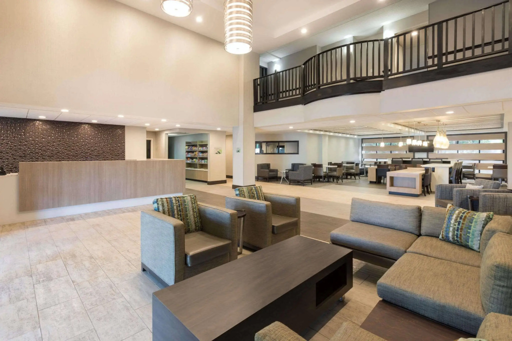 Comfort Suites Alpharetta-Roswell - Atlanta Area