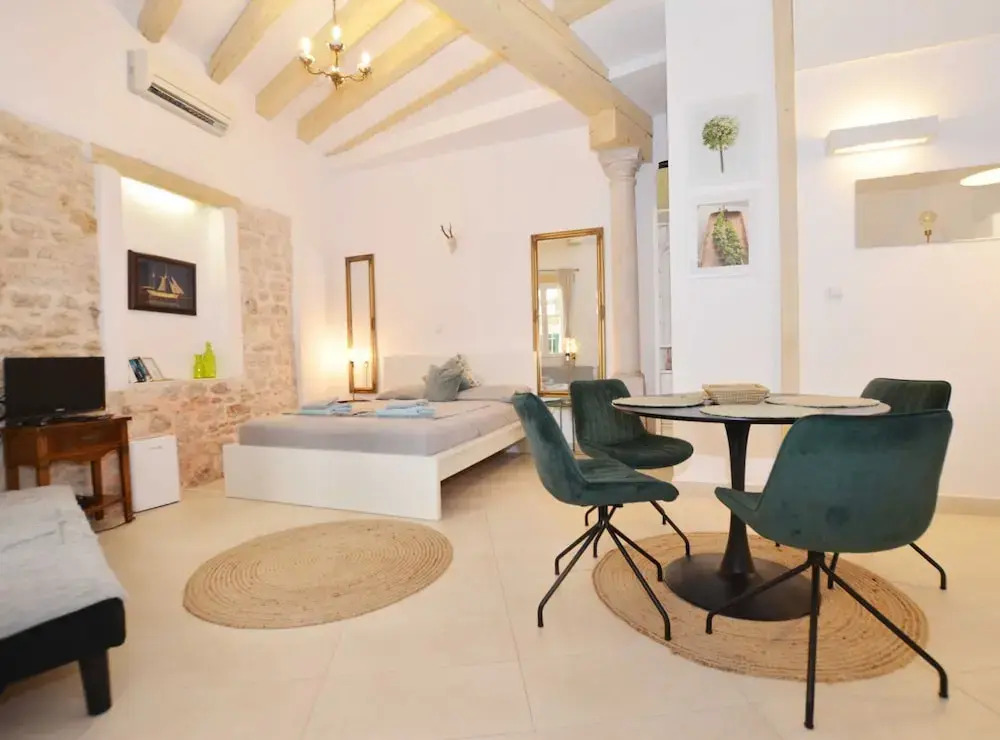 Modern and Cozy Rovinj Old Town Apartments