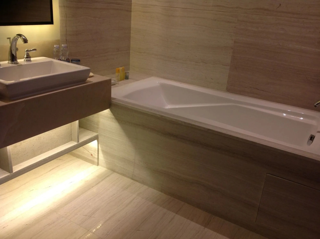 Sentosa Hotel Shenzhen Feicui Branch, Enjoy tropical swimming pools and high-class fitness club