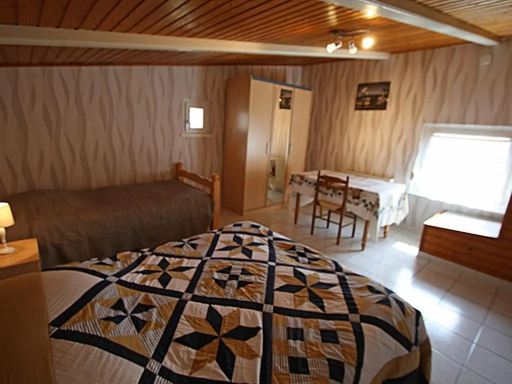 Gîte familial aux Vosges avec jeux pour enfants, à proximité de la nature et activités sportives - FR-1-589-111