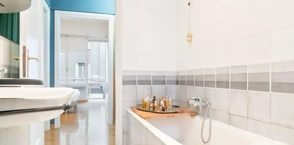 MM Bernini Roomy Apartment