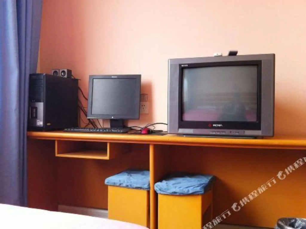 Homeinn Ease Hotel (Weihai Stadium Harbin Institute of Technology)