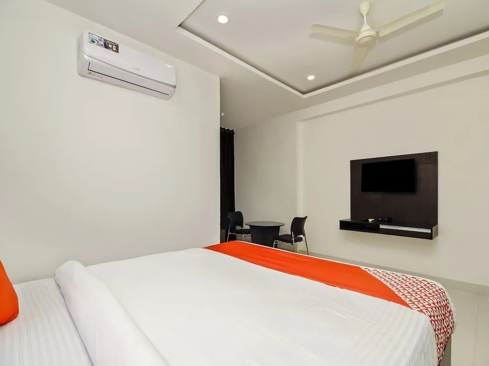 OYO 26941 Hotel Palm International