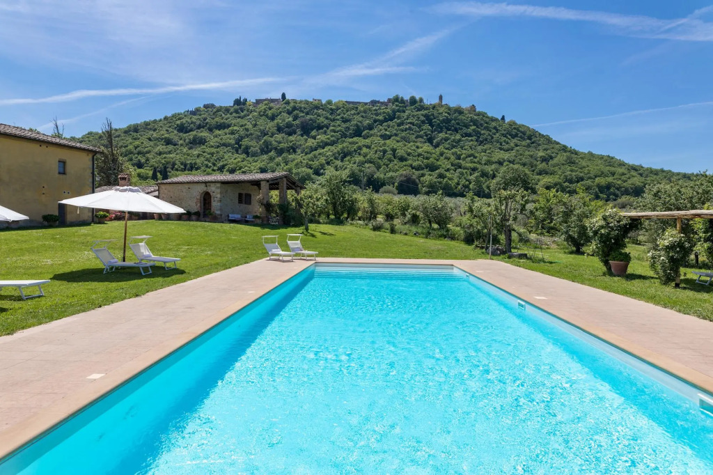 PODERE PRATOVECCHIO 14&2, Emma Villas