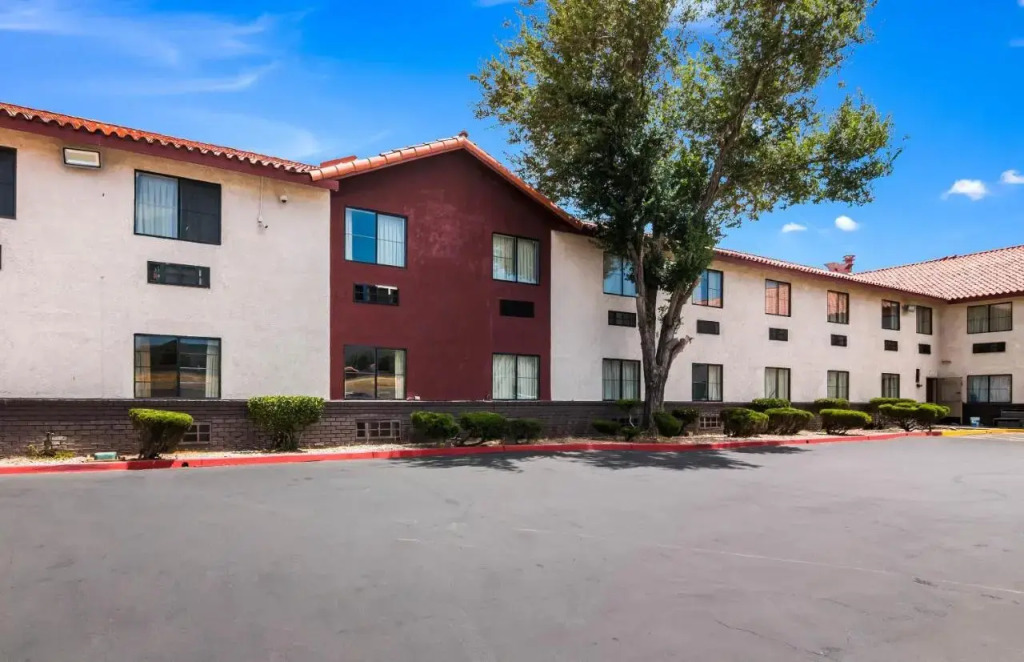 Super 8 Palmdale