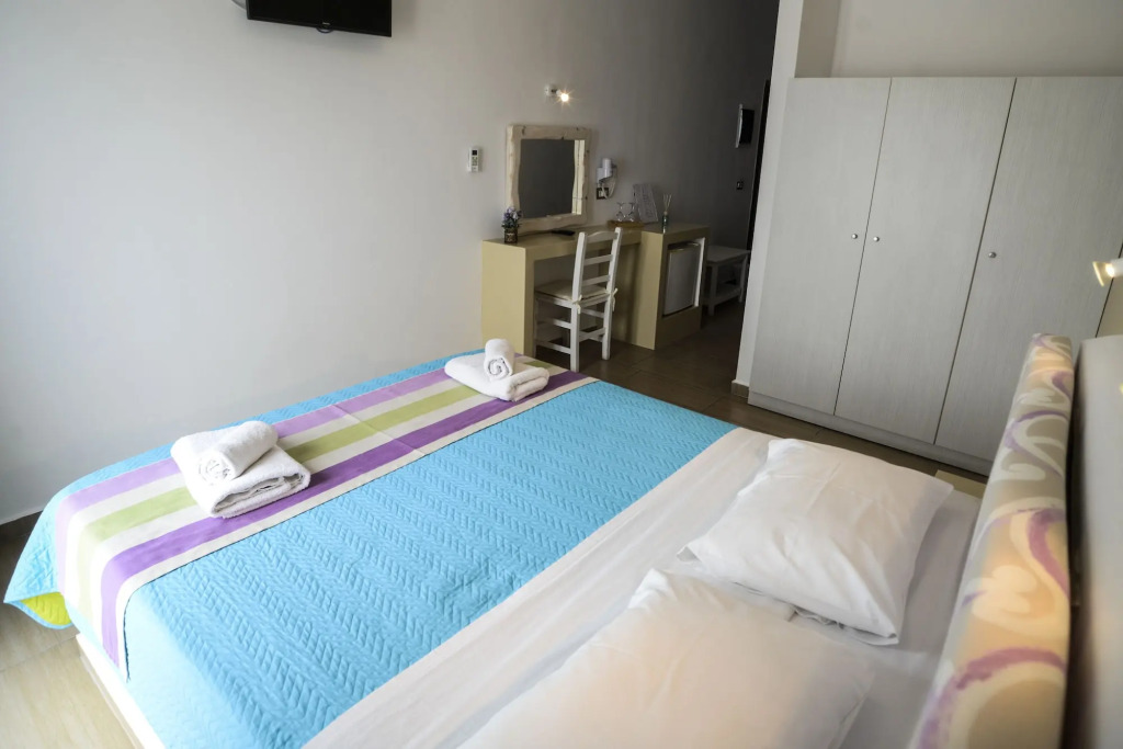 OMIROS HOTEL