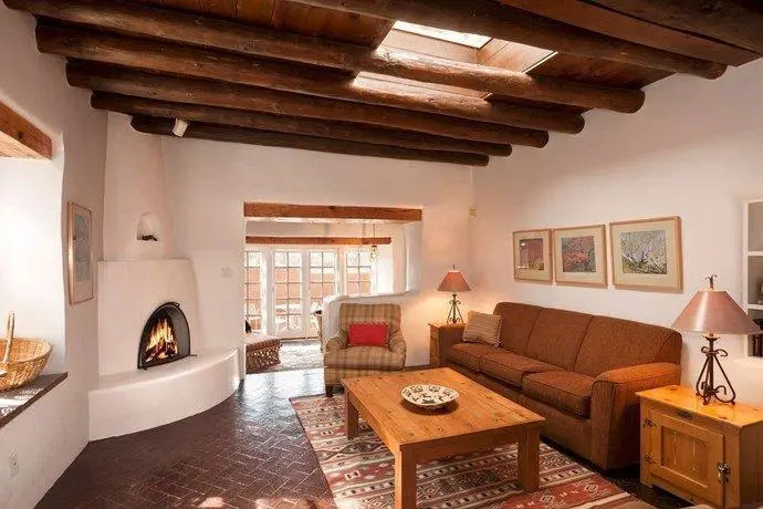 Campanilla Compound