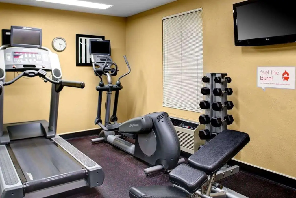 Hawthorn Extended Stay by Wyndham Cincinnati NE Mason