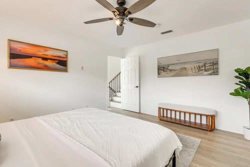 Fernandina Beach Home w/ Deck, Across From Shore!