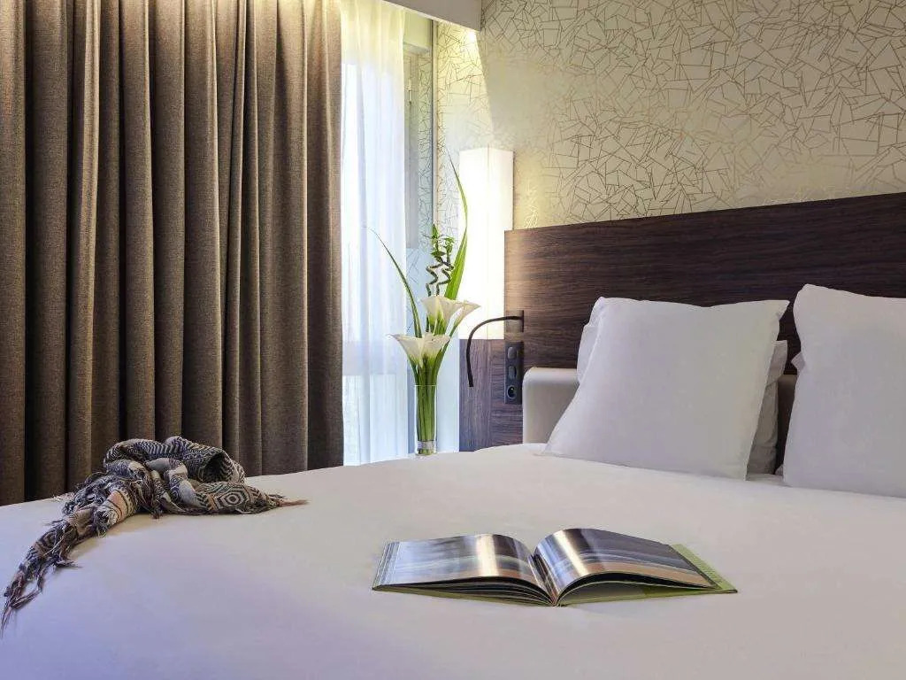 Mercure Paris Arc de Triomphe Etoile