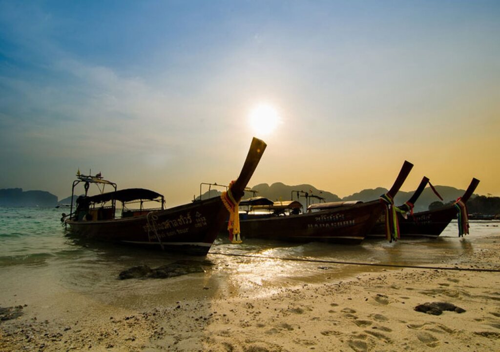 Отель Phi Phi The Beach Resort
